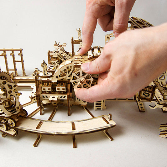 Ugears機械小鎮-機器人工廠