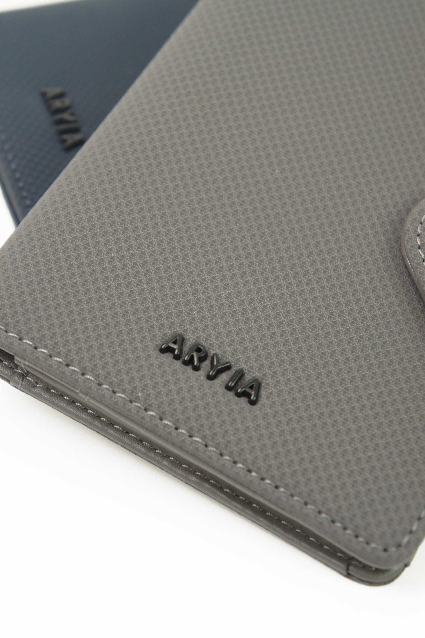 ARYIA｜護照套