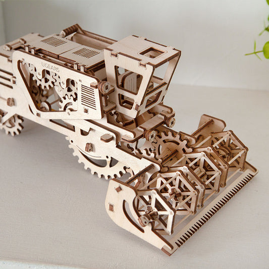 Ugears 聯合收割機
