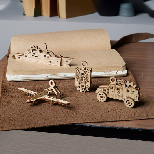 Ugears 手癢迷你裝甲組